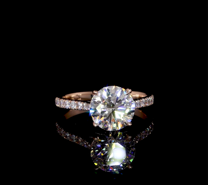 Clio Round Engagement Ring