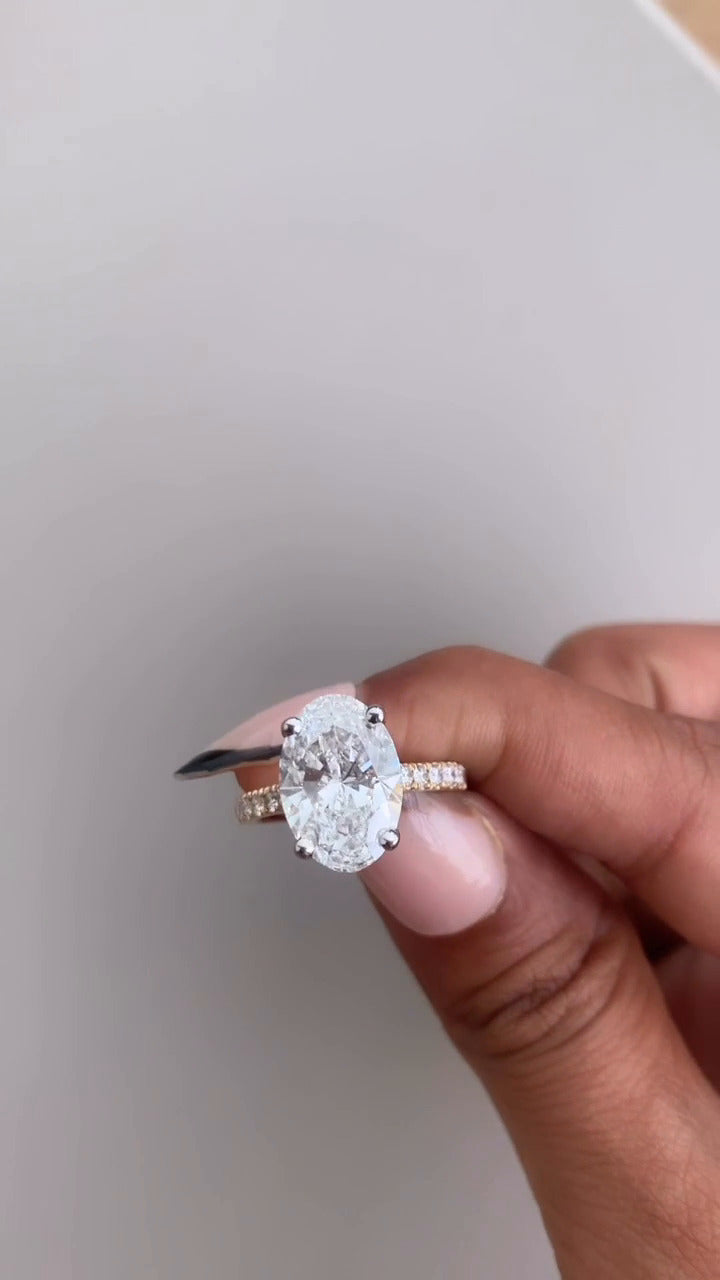 Oval Diamond Ring