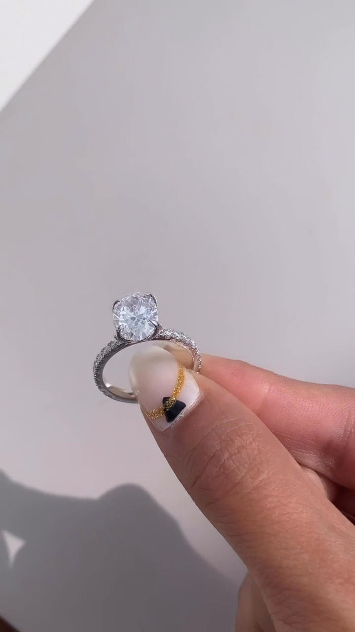 Oval Moissanite Engagement Ring