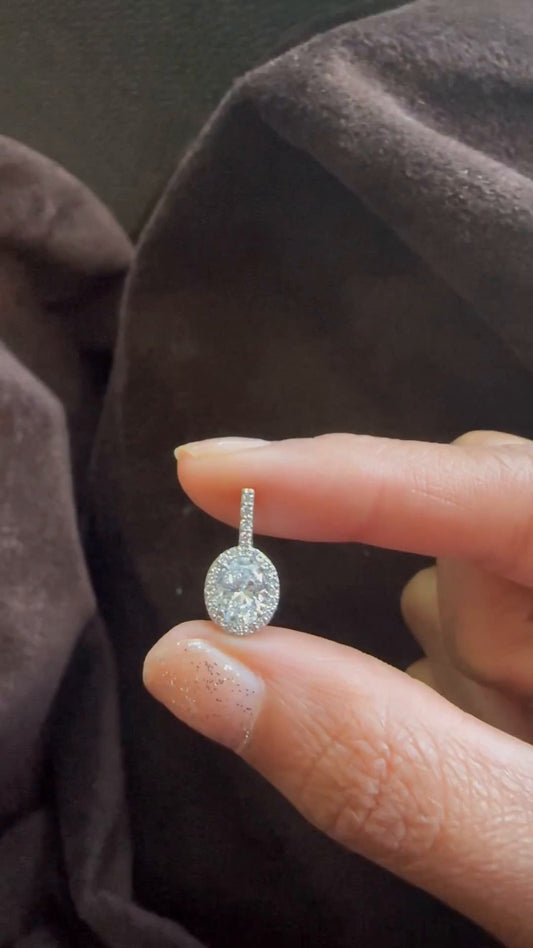4 Prong Pendant