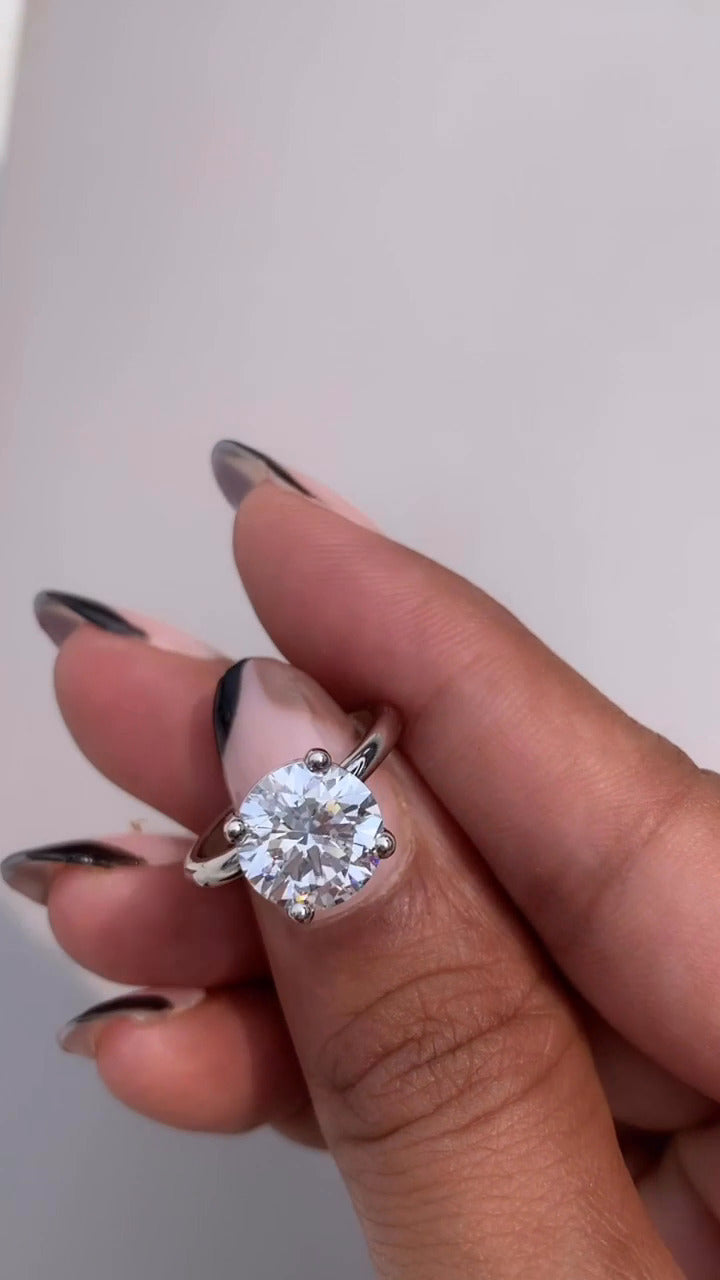 Solitaire Moissanite Engagement Ring