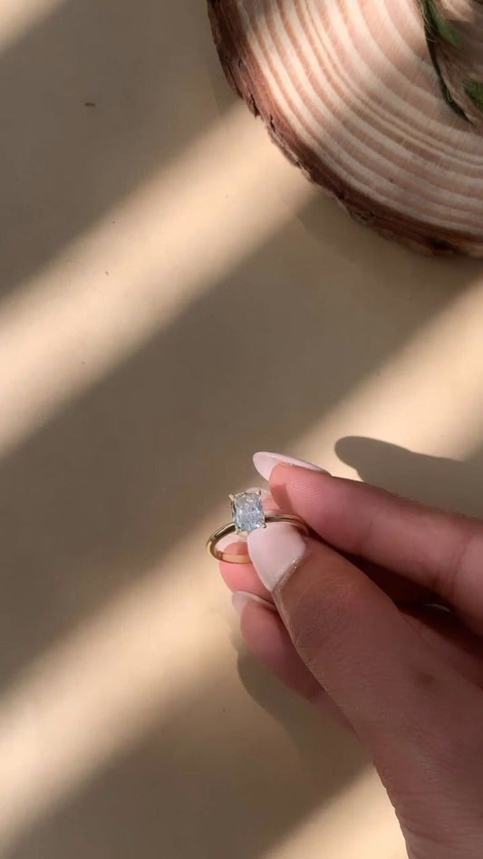 Solitaire Engagement Ring