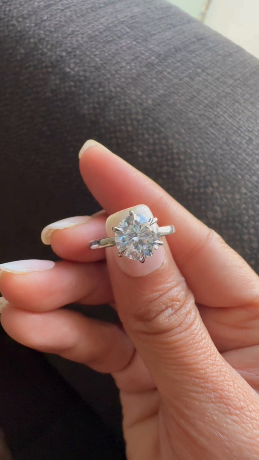 Round Engagement Ring