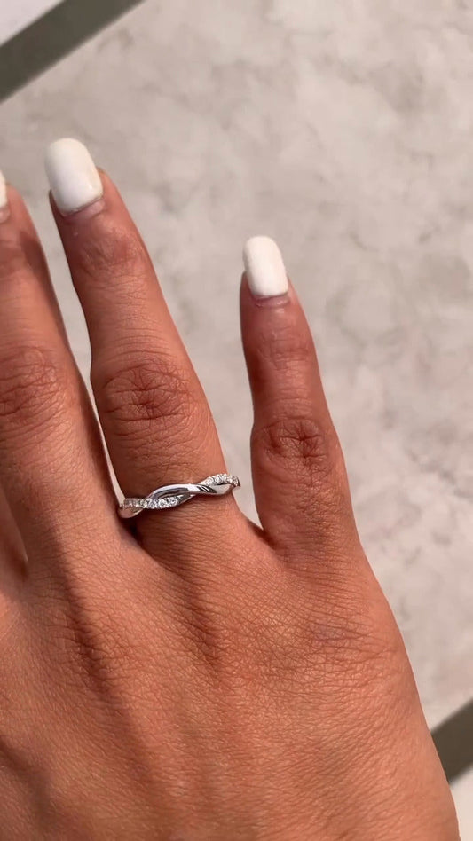 Unique Ring