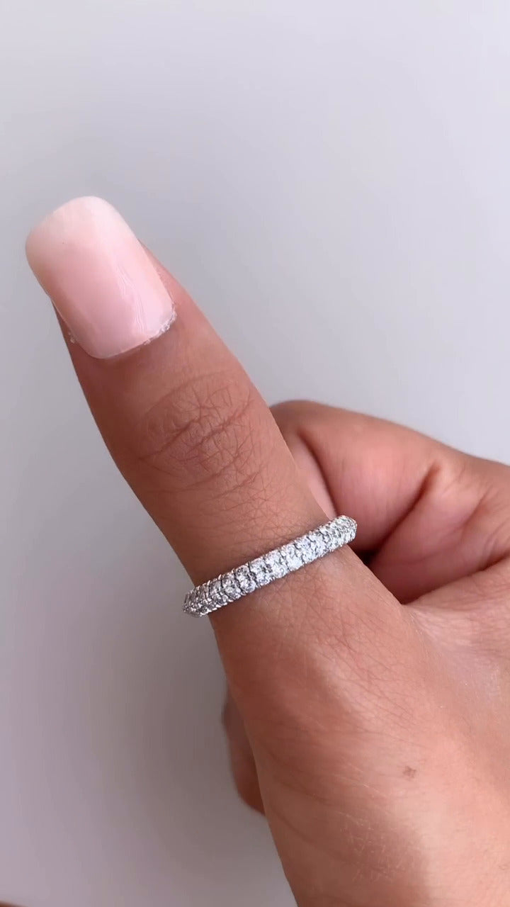 Moissanite Band