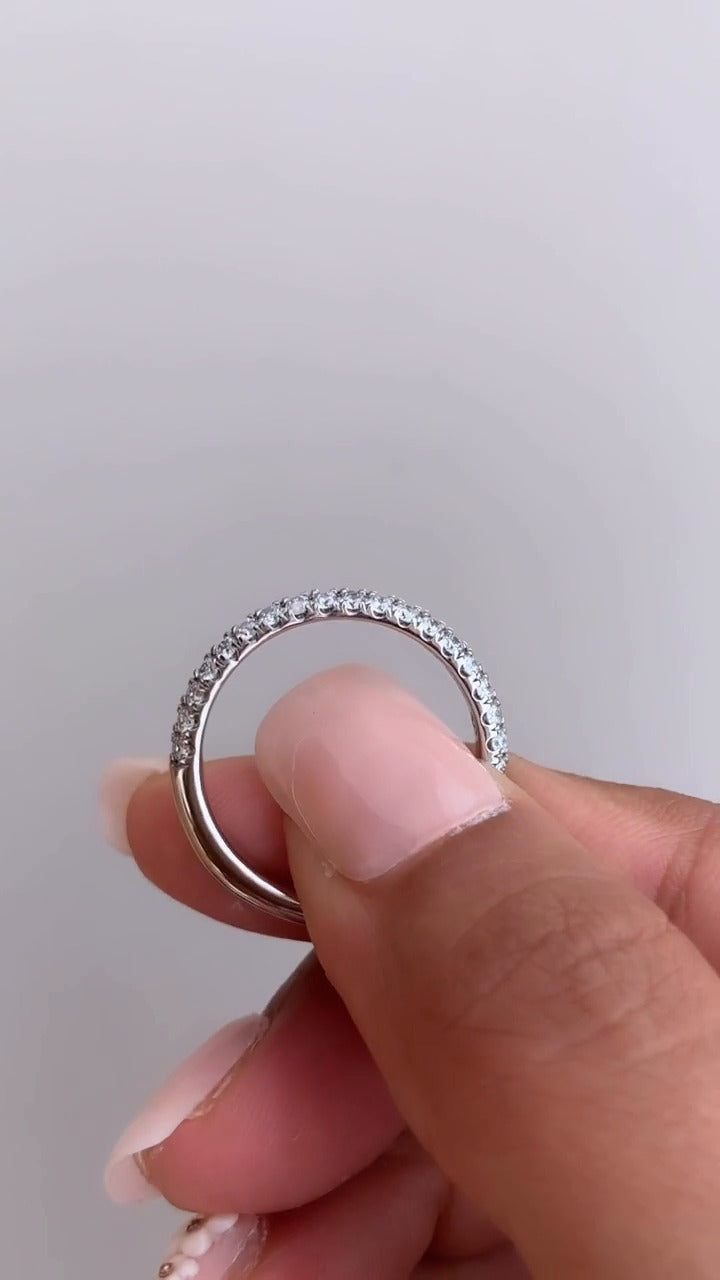 Eber Moissanite Band