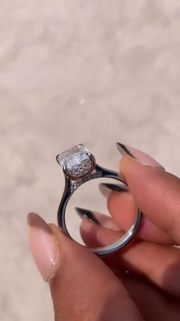 Unique Ring