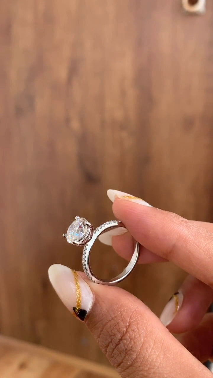 Round Diamond Band