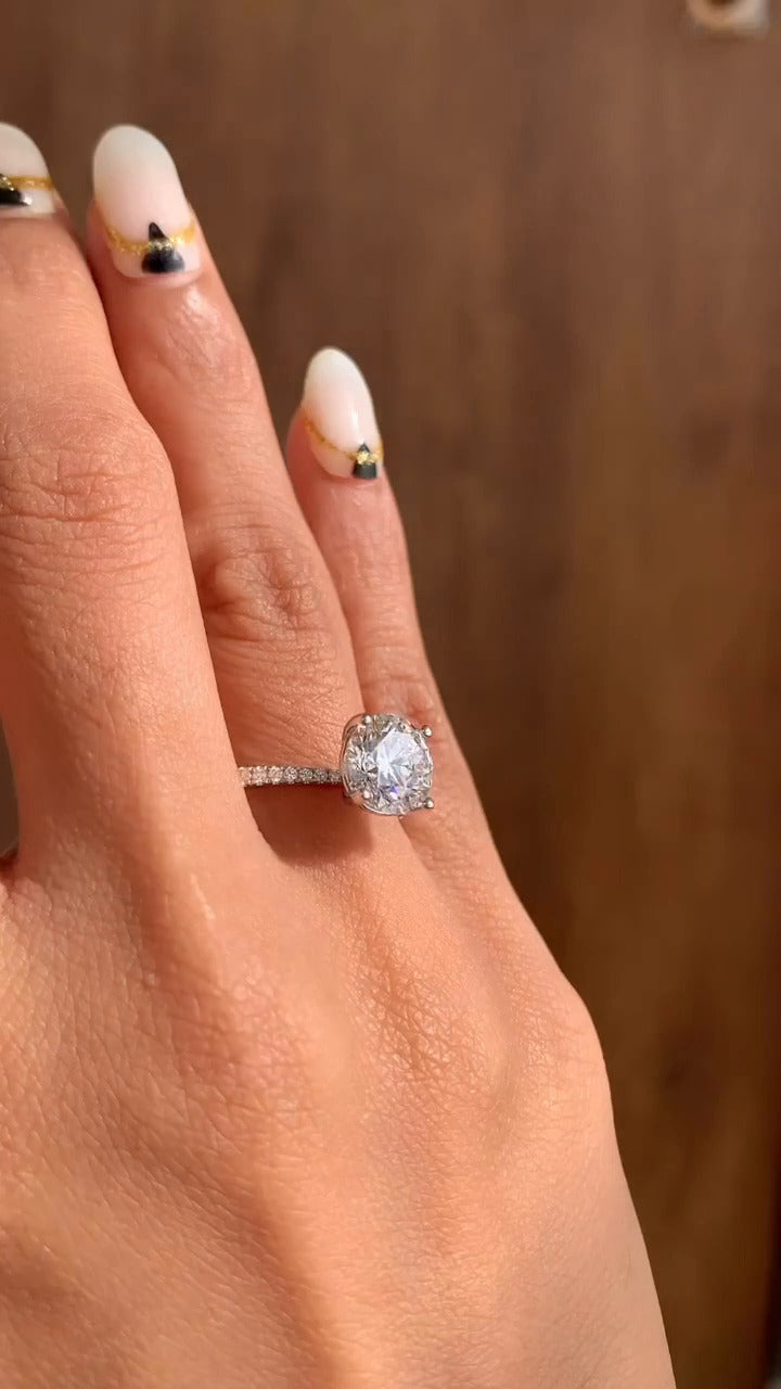 Round Diamond Band