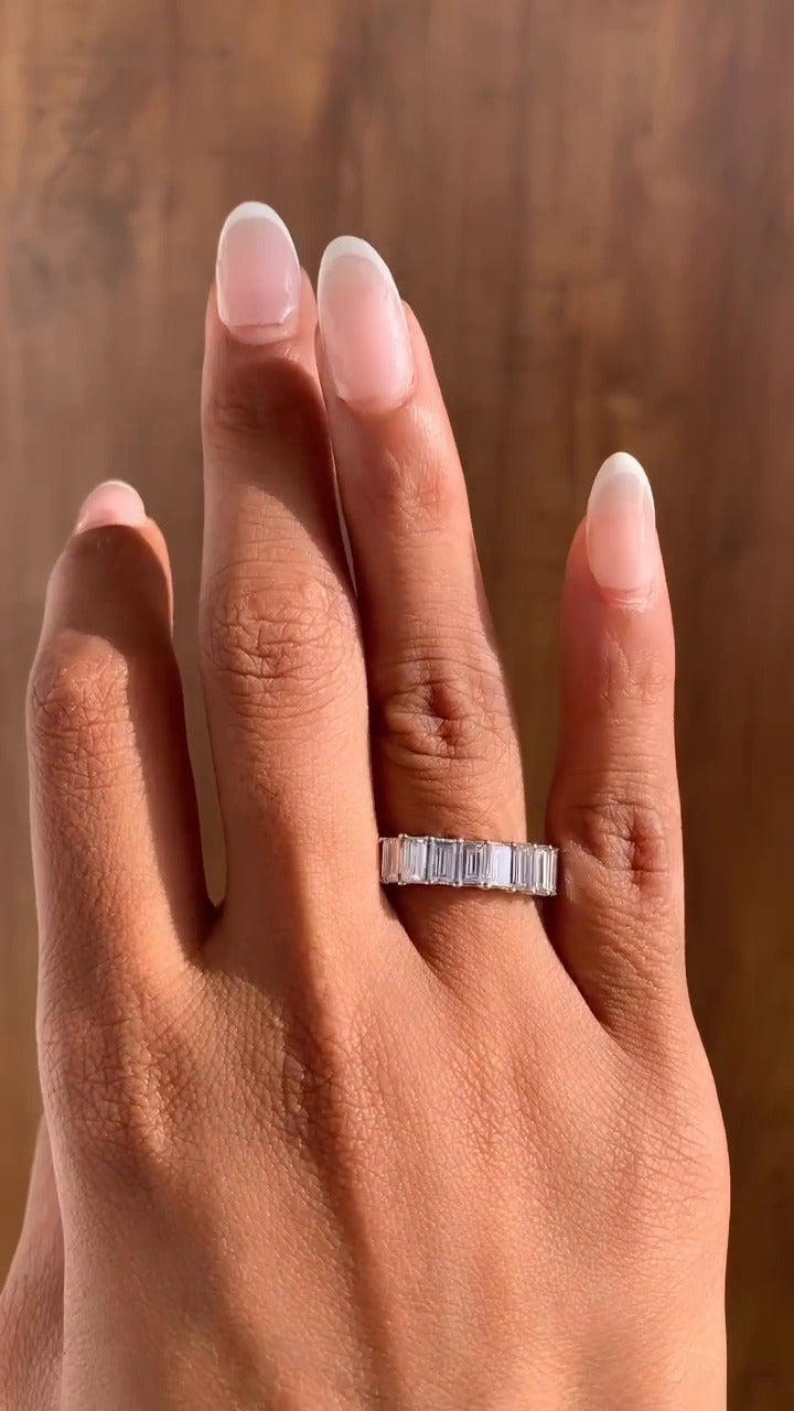 Elara Moissanite Anniversary Ring