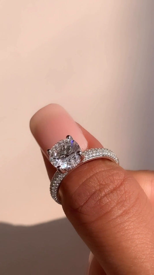Unique Diamond Ring