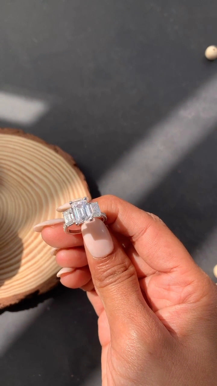 Fabian Diamond Ring