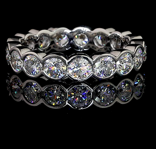 Hubli Moissanite Band