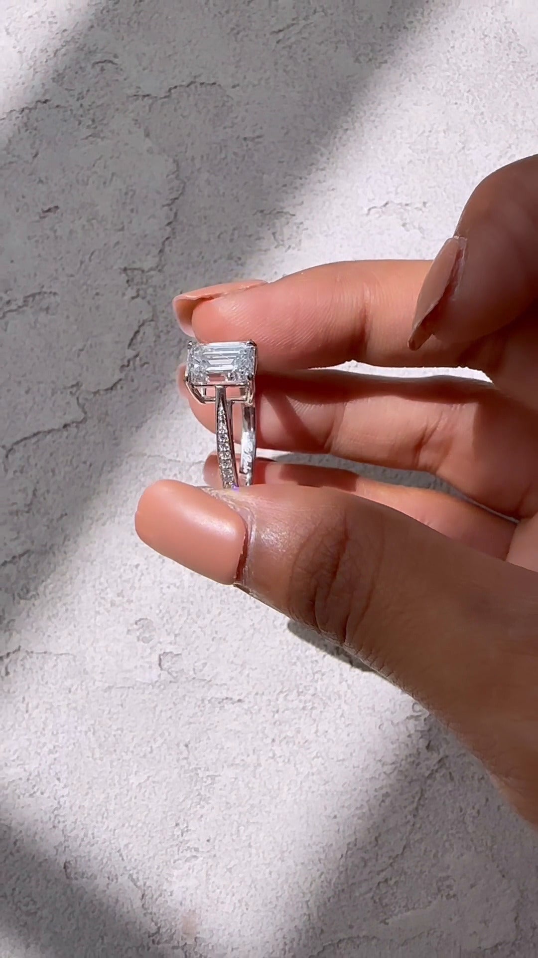 Isolde Emerald Diamond Band