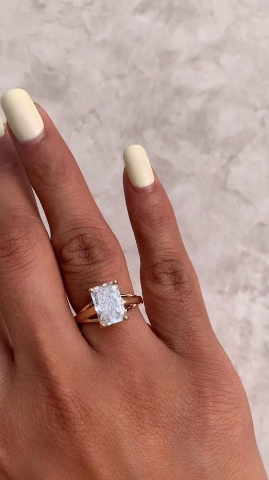 Lavinia Engagement Ring