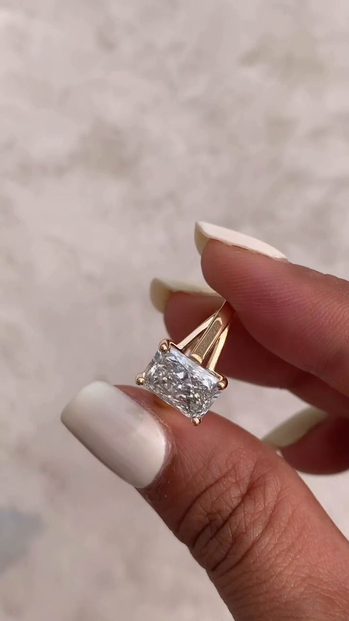 Solitaire Engagement Ring