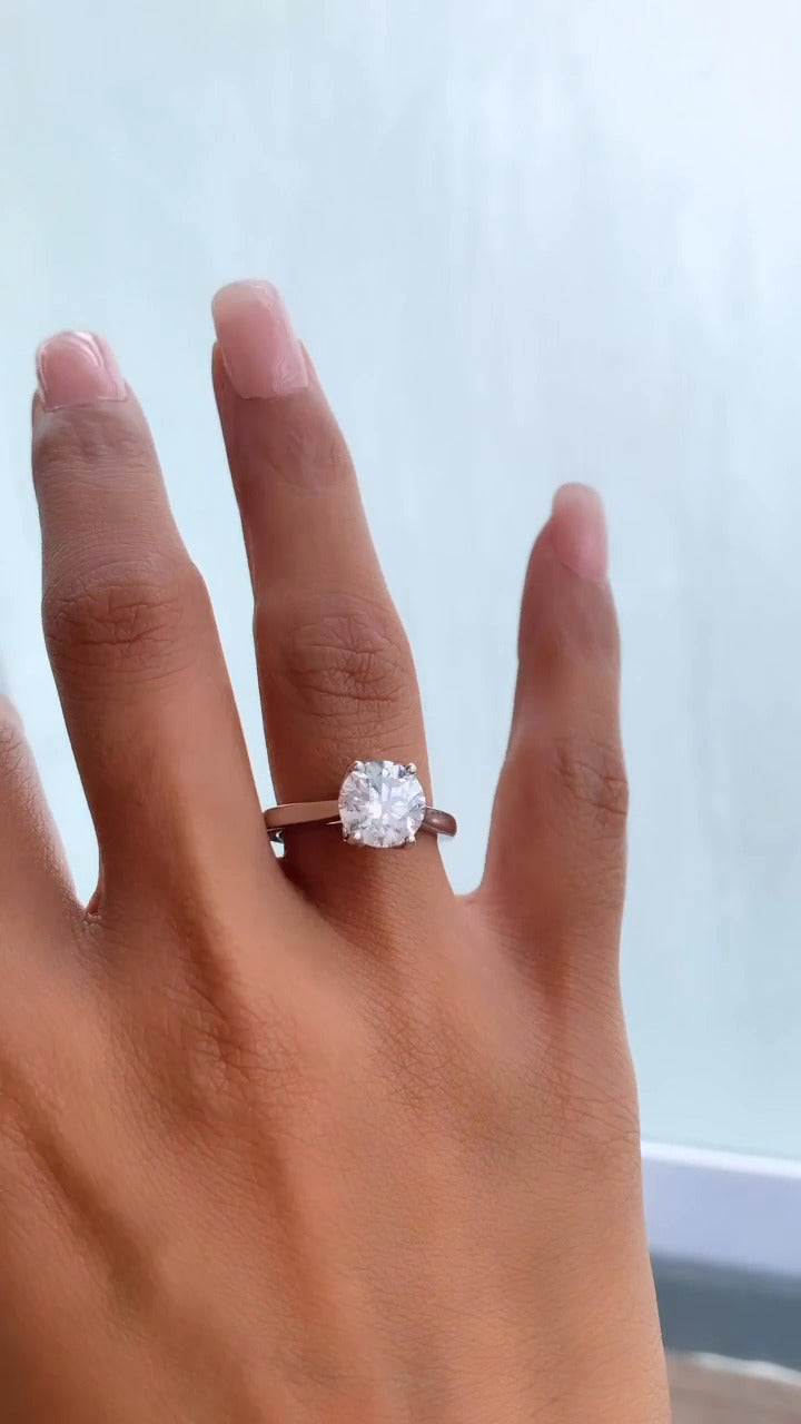 Round Engagement Ring