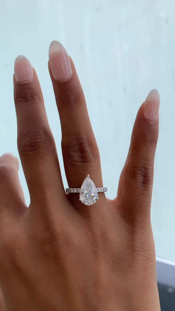 Pear Diamond Ring