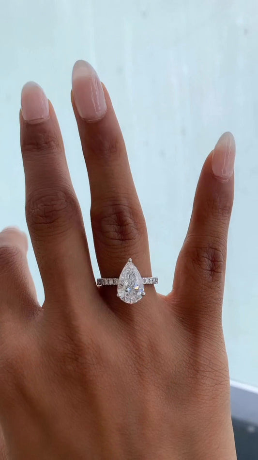 Pear Diamond Ring