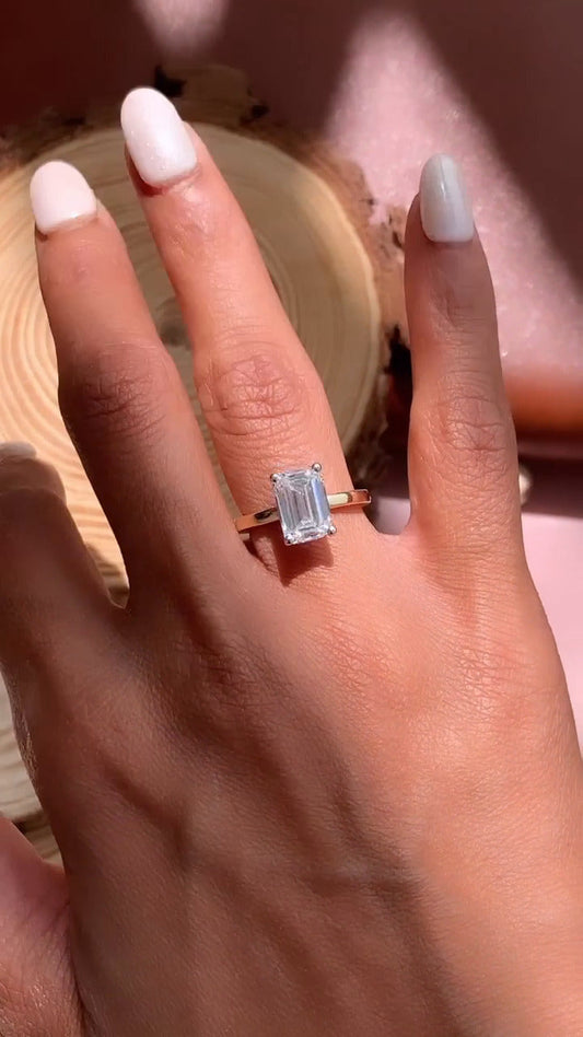 Emerald Diamond Ring