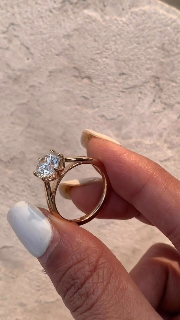 6 Prongs Engagement Ring