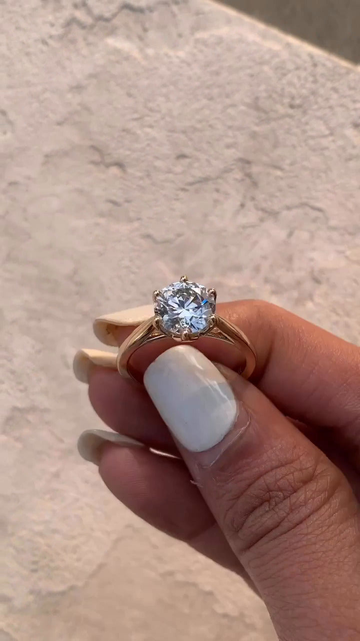 Nari Engagement Ring