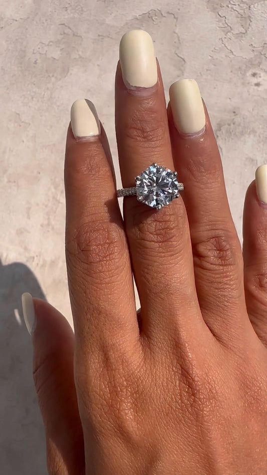 Unique Diamond Ring