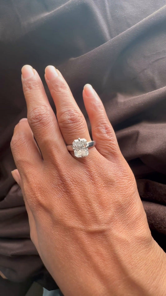 Noelle Radiant Ring