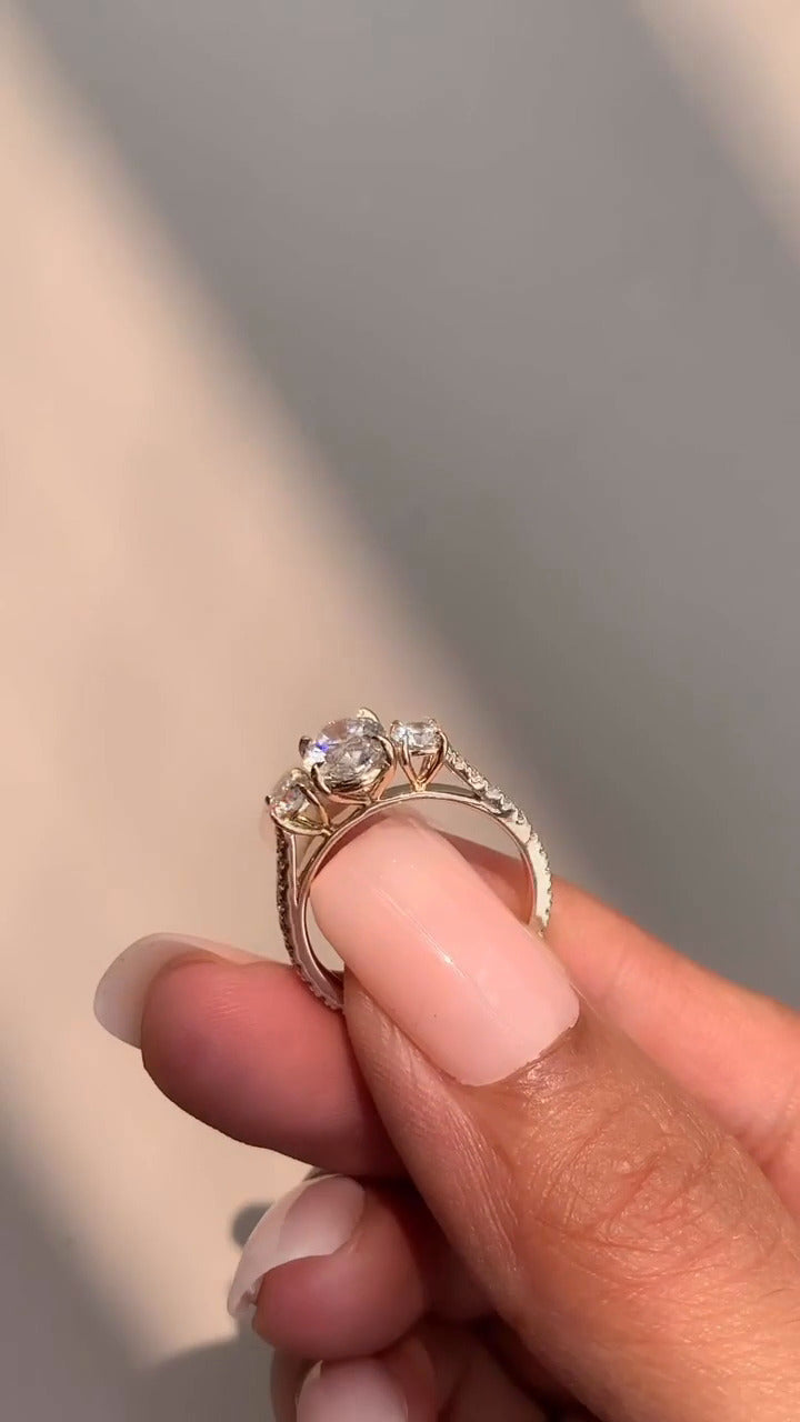 Oval Engagement Ring