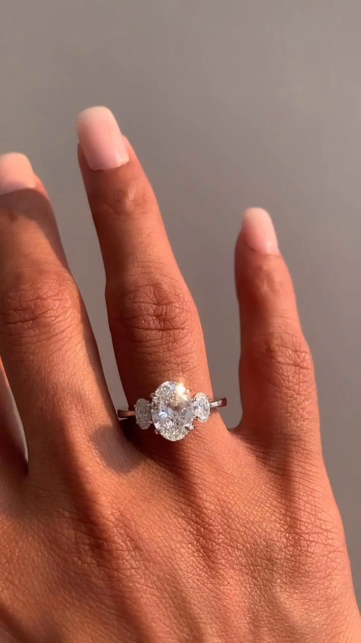 Saskia Oval Engagement Ring