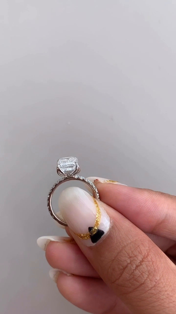 Emerald Diamond Ring