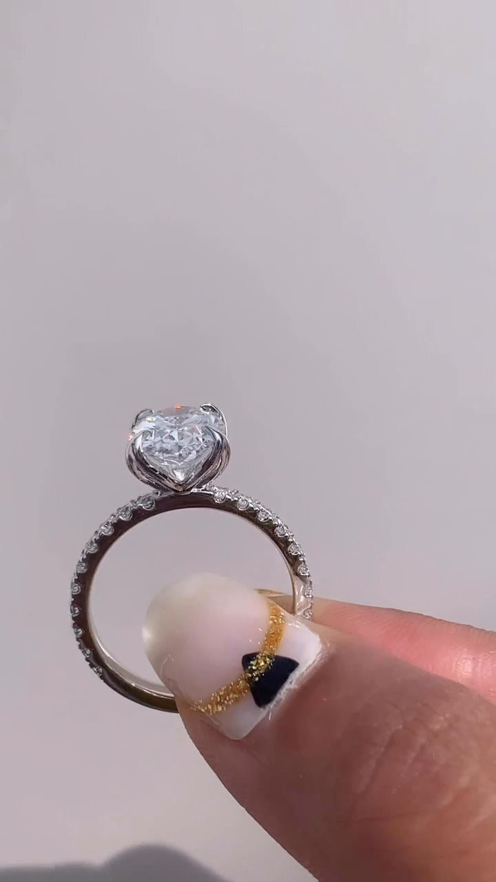 Oval Moissanite Engagement Ring