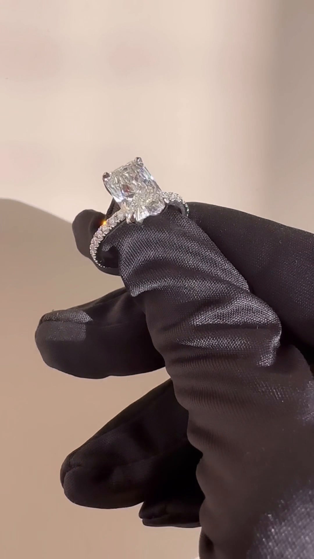 Tamara Radiant Diamond Band