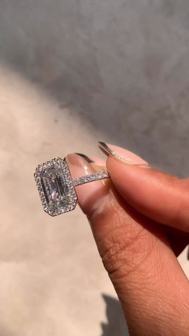 Damond Engagement Ring