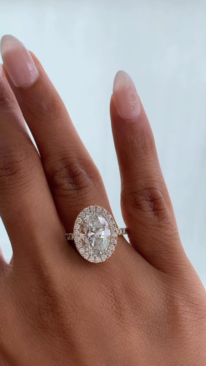 Oval Engagement Ring