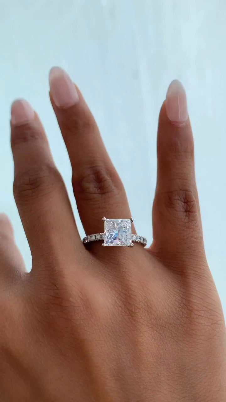 Vittoria Princess Diamond Band Engagement Ring