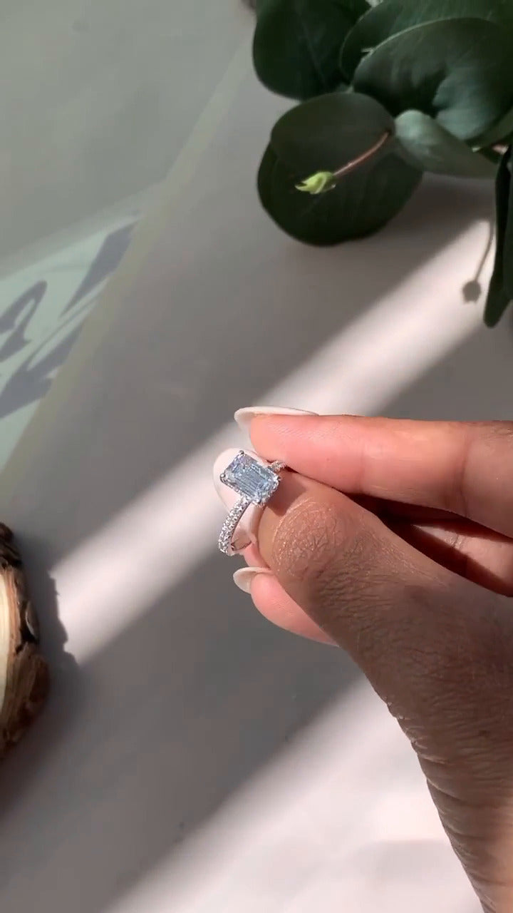 Emerald Diamond Ring